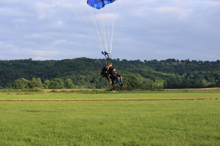 Air 65 Parachutisme Pyrénées