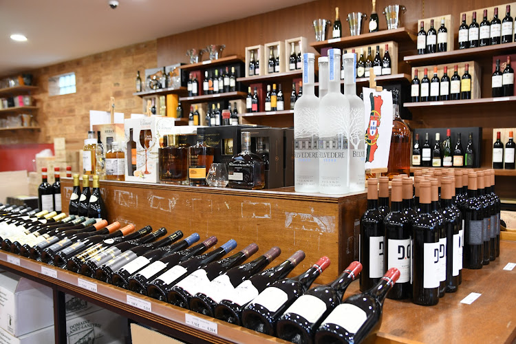 Les Caves à Vins