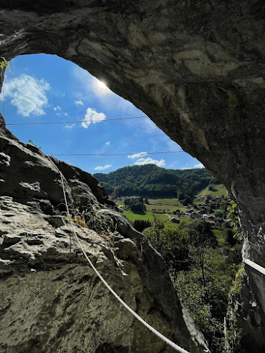 Via Ferrata de la Grotte de Cristal