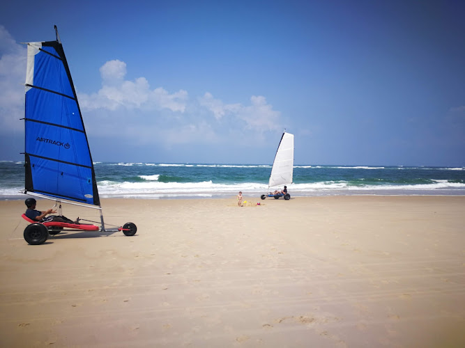 AST char a voile