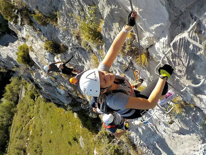 Inextremis Aventura : Canyoning, Randonnée, Via Ferrata, Escalade, Vtt, Eau vive