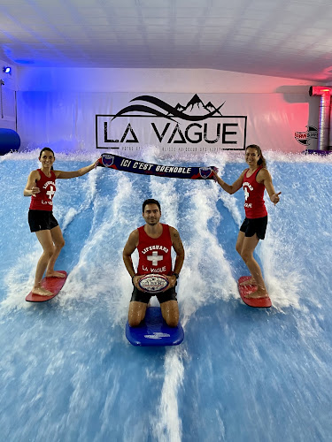La Vague, Bar, Restaurant et Glisse Indoor