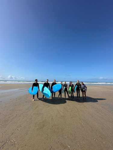 Ecole de surf / Surf with flow / Matériel surf