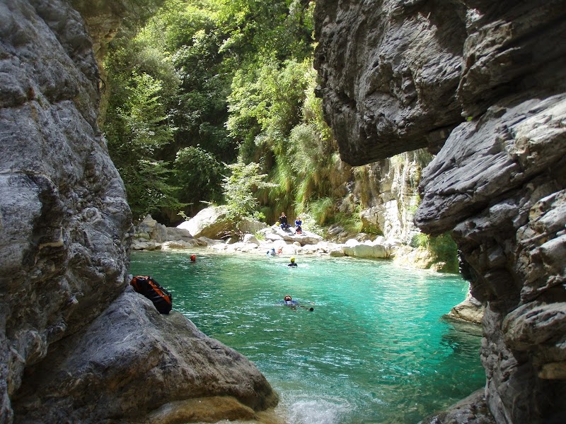 Mat&Eau sport d'eau vive nice rafting