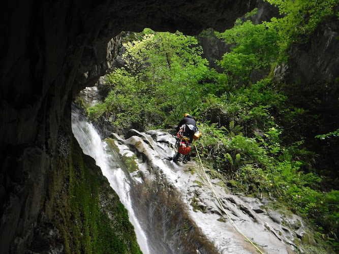 Ur eta Lur Canyon - Spéléo - Randonnée