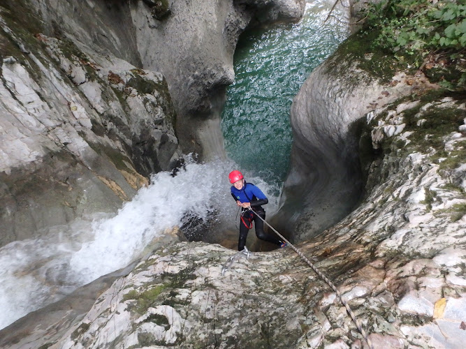 Canyoning Speleo Aventure / Spelcanya Aventure: Canyoning Spéléo ( Grotte du Vercors Drôme )