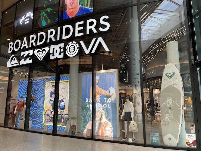 Boardriders Quiksilver - Billabong - Roxy - Element - DC Shoes - RVCA