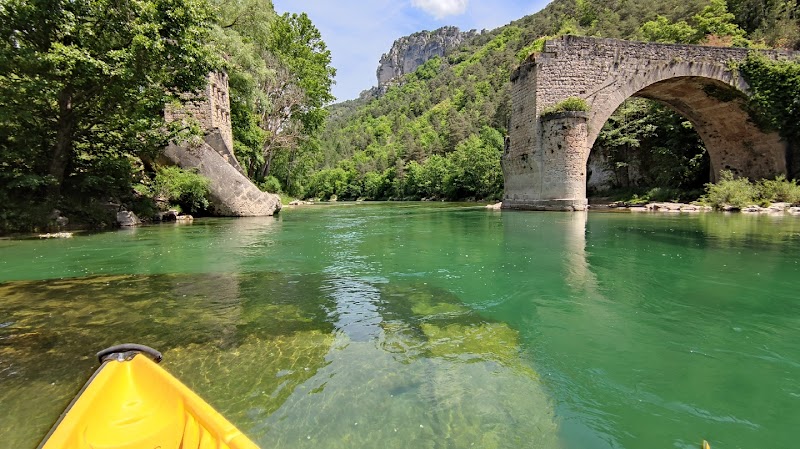 AQUA SOLEIL EAU CANOE | Location de canoe kayak et activités insolites dans les Gorges du Tarn | canoe transparent paddle