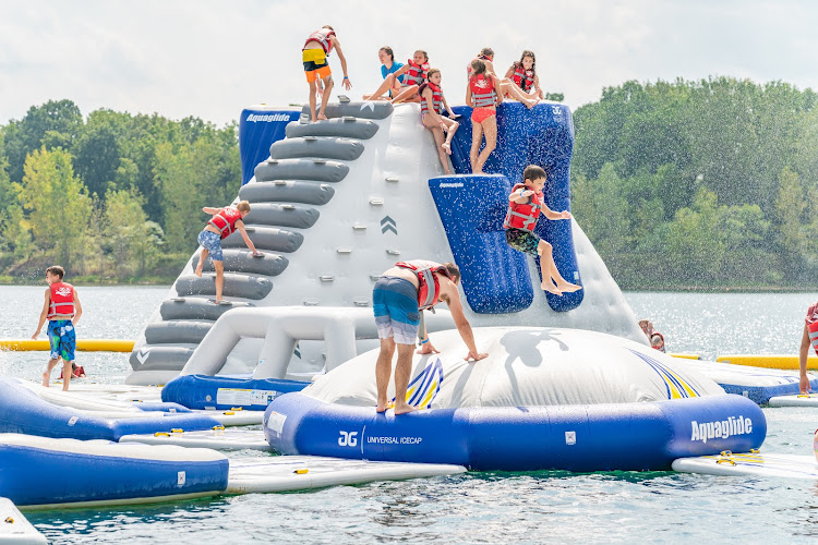 Planete Racing - Jet West Events - LOCATION JET SKI VENDEE AquaPark - Parc Aquatique