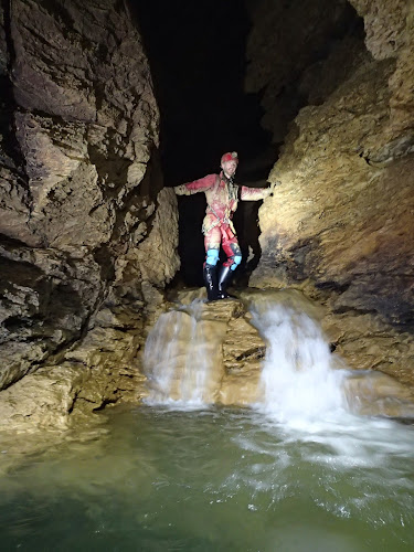 Roc'Émotion : spéléo, canyoning, alpinisme - Doubs, Jura, Alpes, étranger