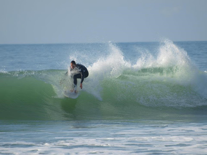 Jul surf school - École de surf à Pornichet, La Baule, Batz sur mer/Loire Atlantique
