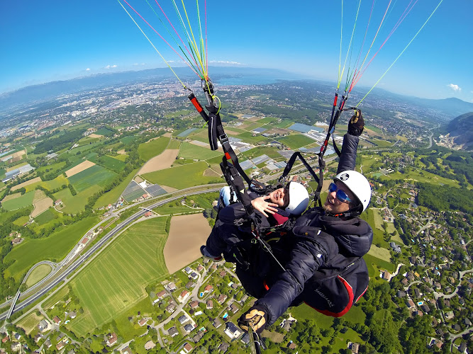 Salève Airlines. Ecole de parapente du Salève.