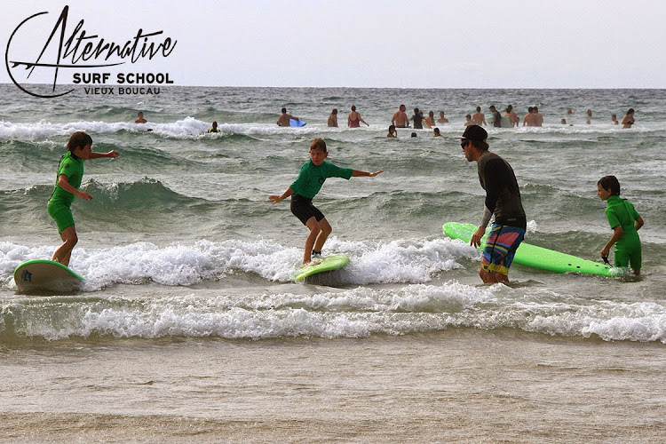 Alternative Surf School - école de surf / location