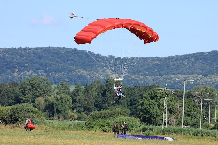 Sky Delivery - Parachutisme