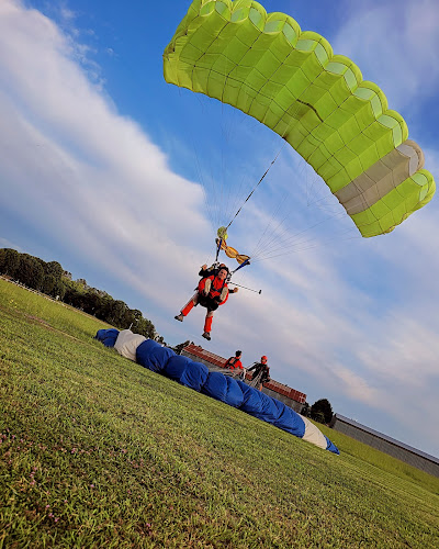 Flyattitude Parachutisme