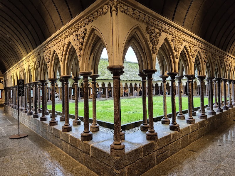 Cloître de l'abbaye du Mont-Saint-Michel