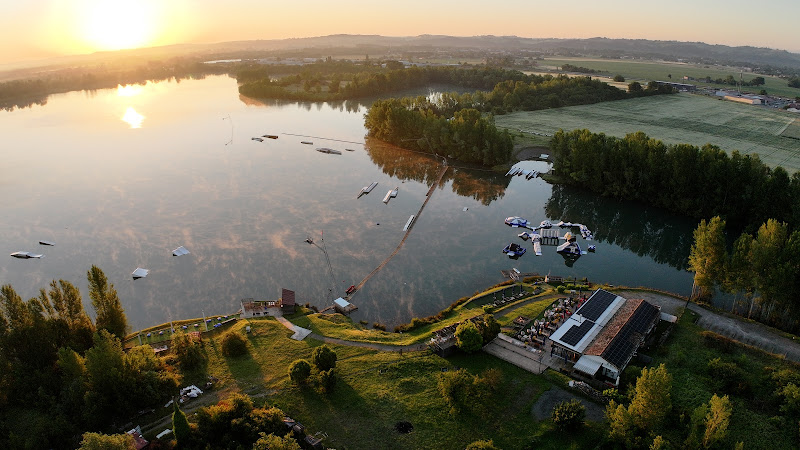 La Source Wake Park - Wakeboard Aquapark Stand-Up Paddle - Toulouse Sud