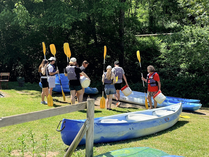 Carennac Aventure, location de Canoë, Kayak et Stand Up Paddle sur la Dordogne, entre Rocamadour et le gouffre de Padirac