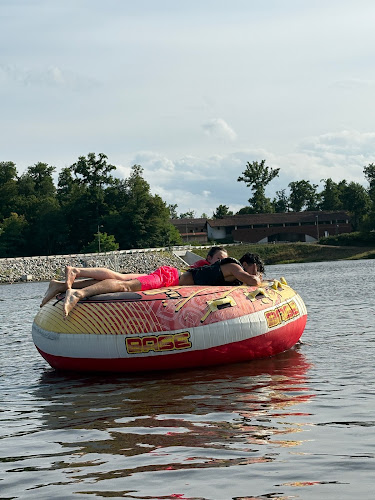 Base nautique Lac de Forgeneuve | The Beach Ski Academy
