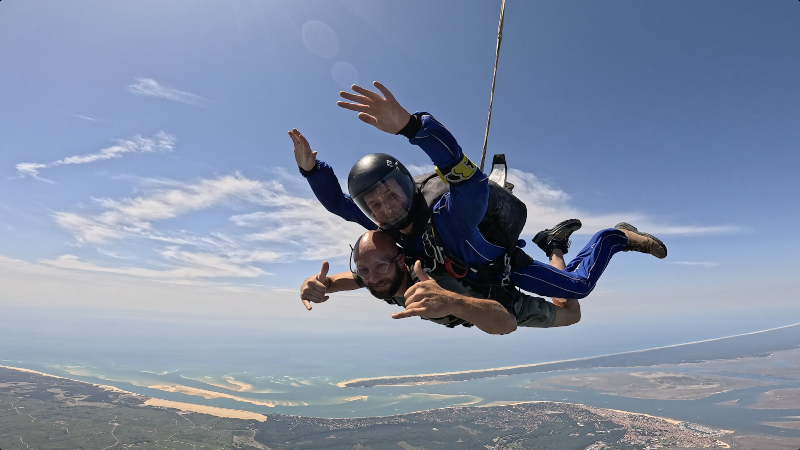 VERTICAL T'AIR - Saut en parachute Bordeaux et Arcachon