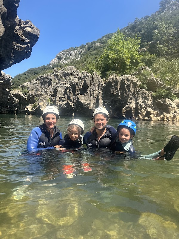 Roc'N River - Canyoning, Via ferrata, Randonnée Rappel, Canoë, Paddle, Escalade.