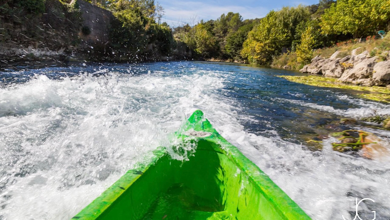 Canoë Kayak Vert fontaine de Vaucluse