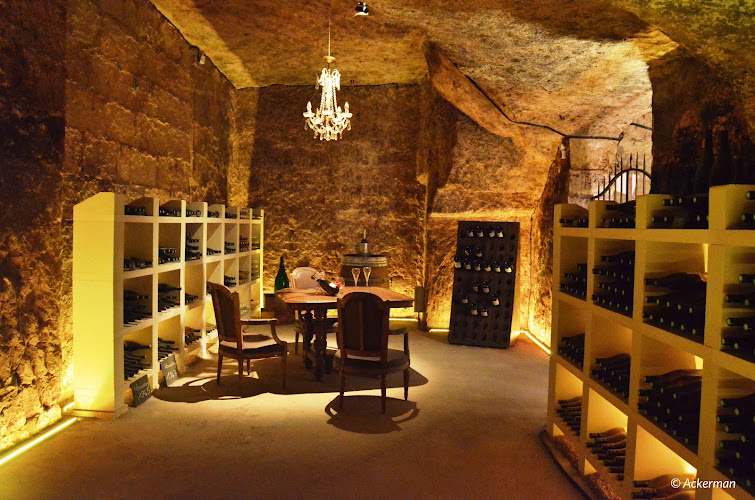 Caves Ackerman