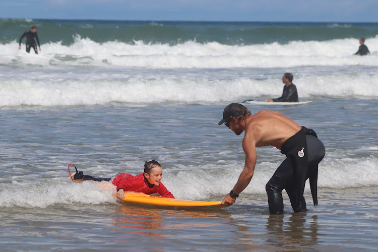 Carakas Surf School