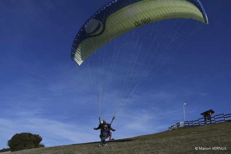 AIN VERSION PARAPENTE