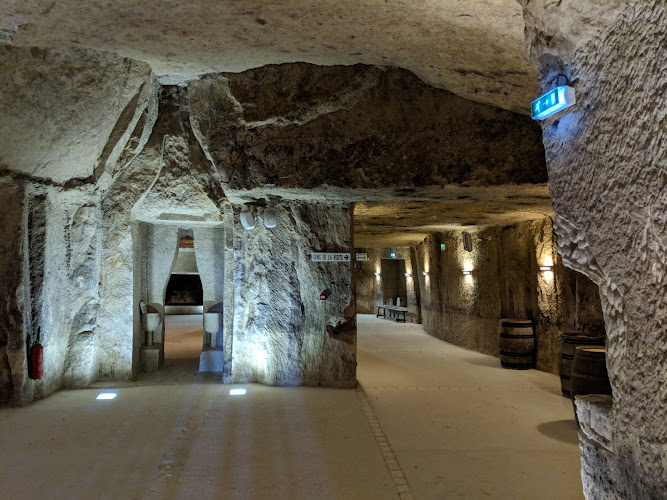 Cave de la Sibylle