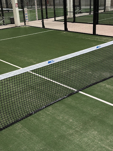 Api Padel