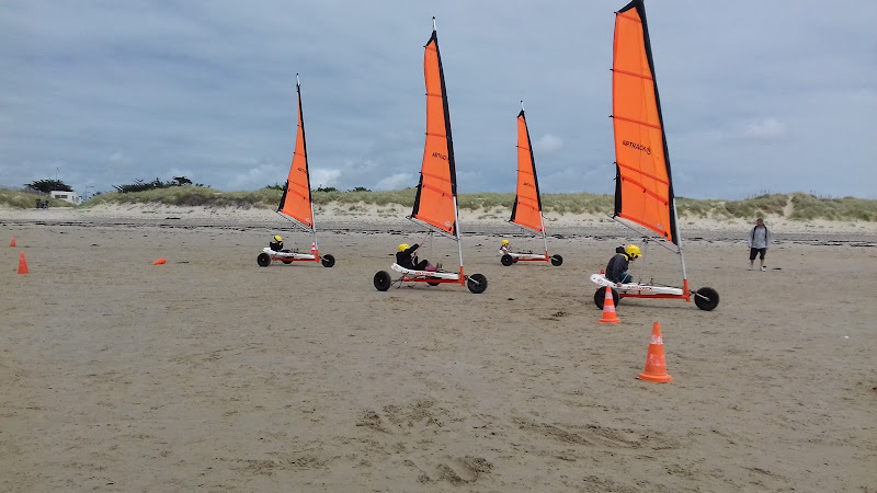 Base de Char à Voile - Paddle - Longe Côte - Kayak