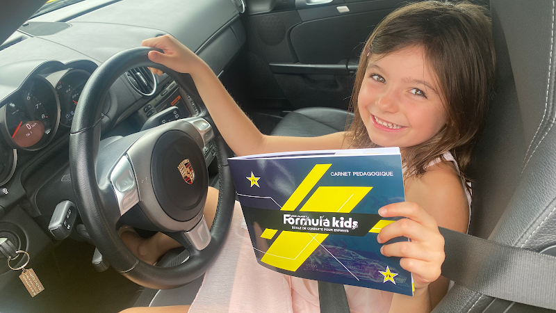 Formula Kids - École de pilotage enfants Toulouse Haute Garonne et école de conduite enfants circuit karting Muret (31)